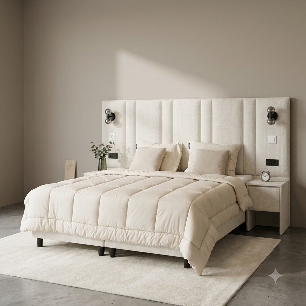 Premium boxspring op maat vanuit de andere hoek, hoofdbord loopt door tot voorbij het bed